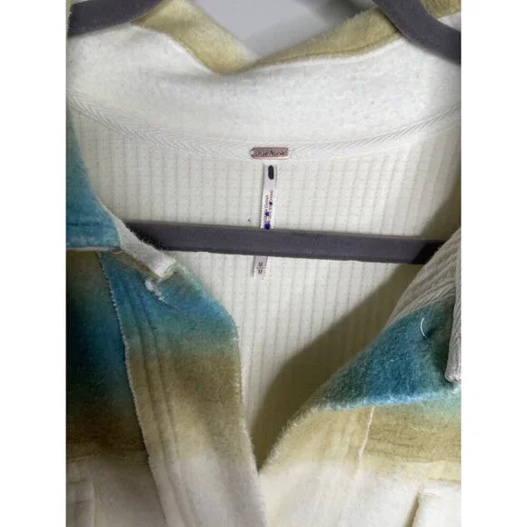 New Free People Ruby Fleece Shirt Jacket Shacket Stone Cozy Size M - Picture 4 of 4